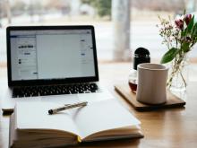 online course image